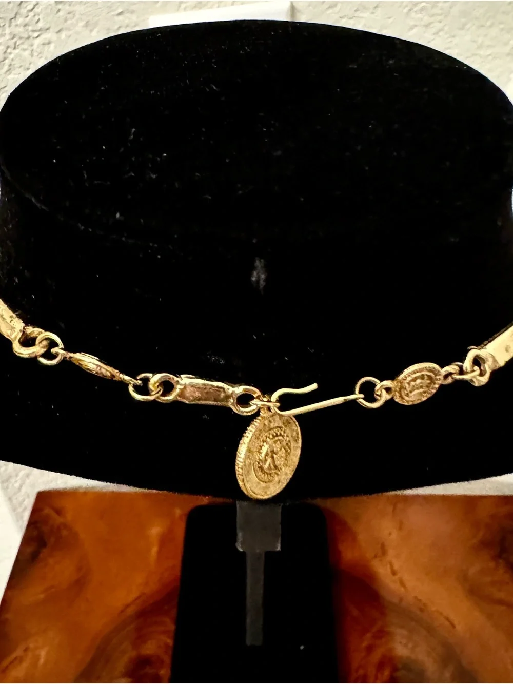 Vintage 1960s Goldette New York Signed Gold Tone Asian Runway Necklace Perfect!